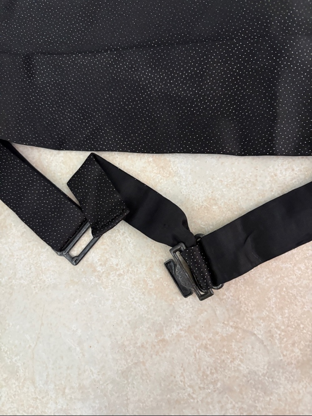 Donna Karan Black Men's Cummerbund with Subtle Dot Texture - Picture 3 of 4